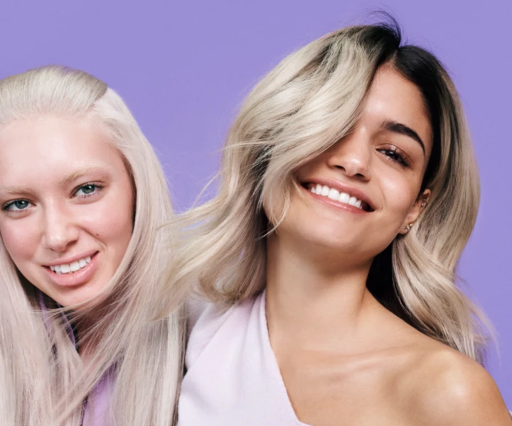 Kučeravá Matrix modelka na Curl Can Dream.